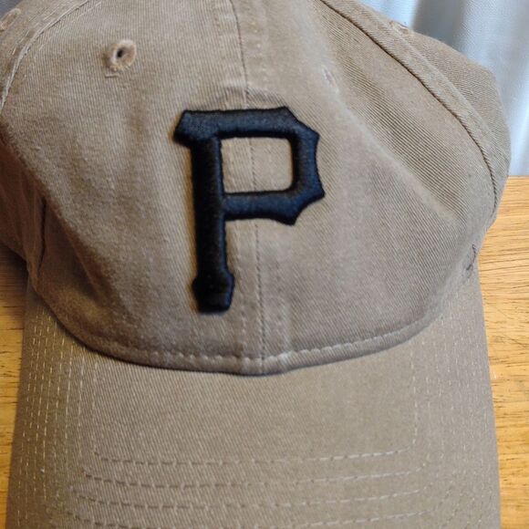 New Era 9Twenty Pittsburgh Pirates Dark Khaki Sliderback Hat - Picture 2 of 9